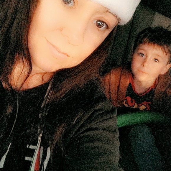 Meet your Posher, Casey - Picture 7 of 8